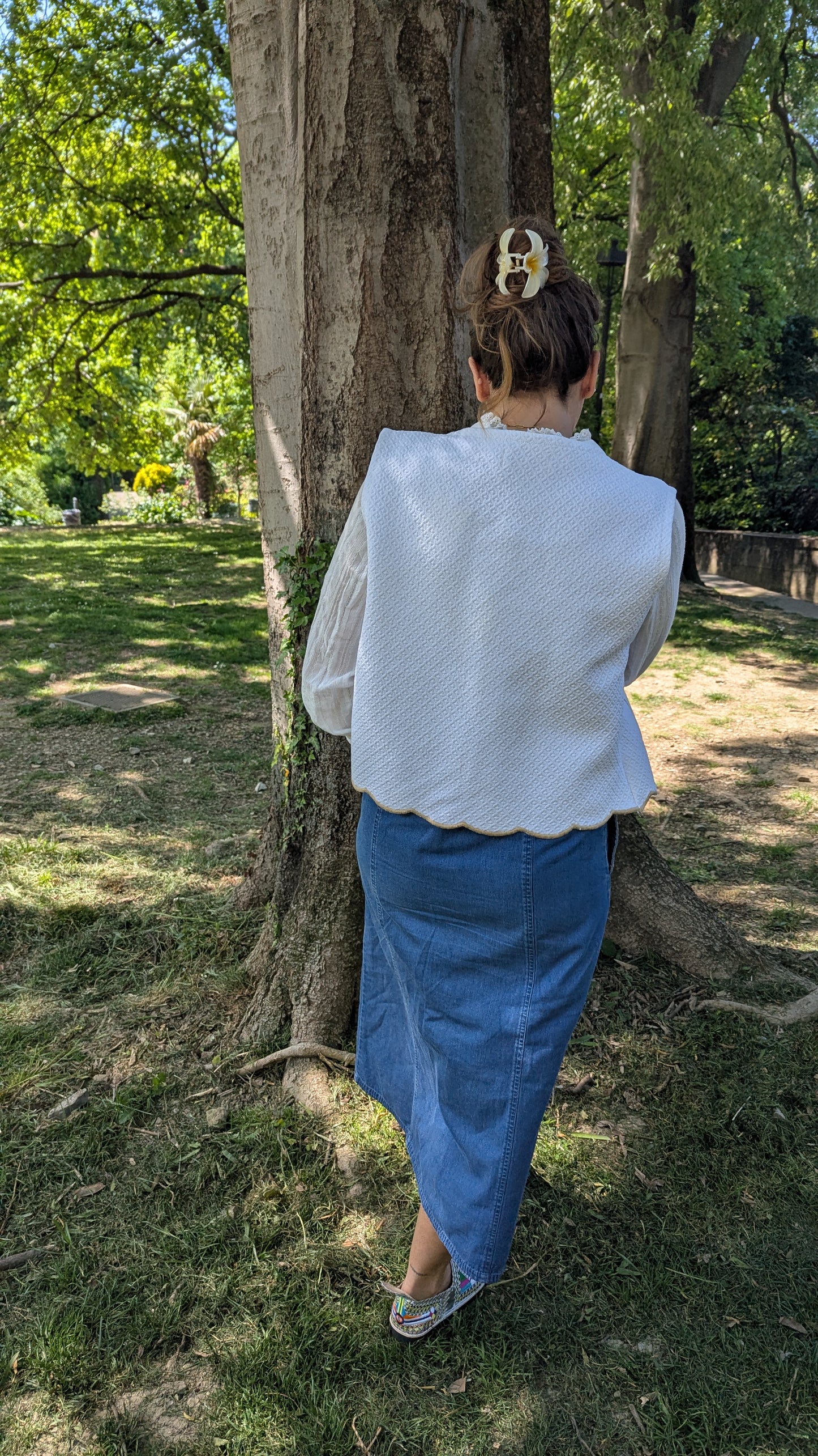 Gilet in cotone ricamato